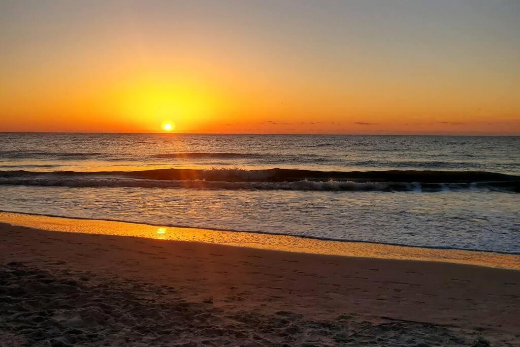 Cute 2 Bedroom, 2 Bath Condo At Folly Field Beach Hilton Head Island Ngoại thất bức ảnh